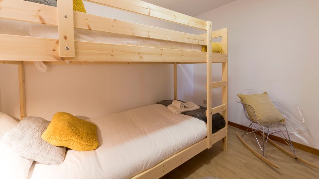 Porto Getaway Duplex - Free Parking by LovelyStay