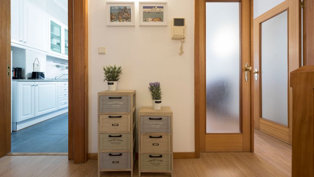 Porto Getaway Duplex - Free Parking by LovelyStay