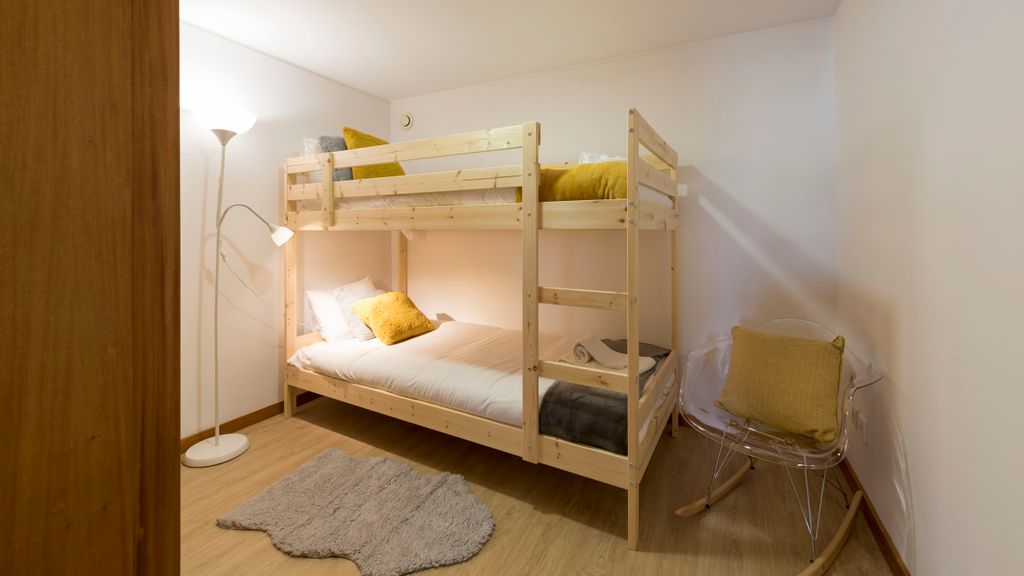 Porto Getaway Duplex - Free Parking by LovelyStay