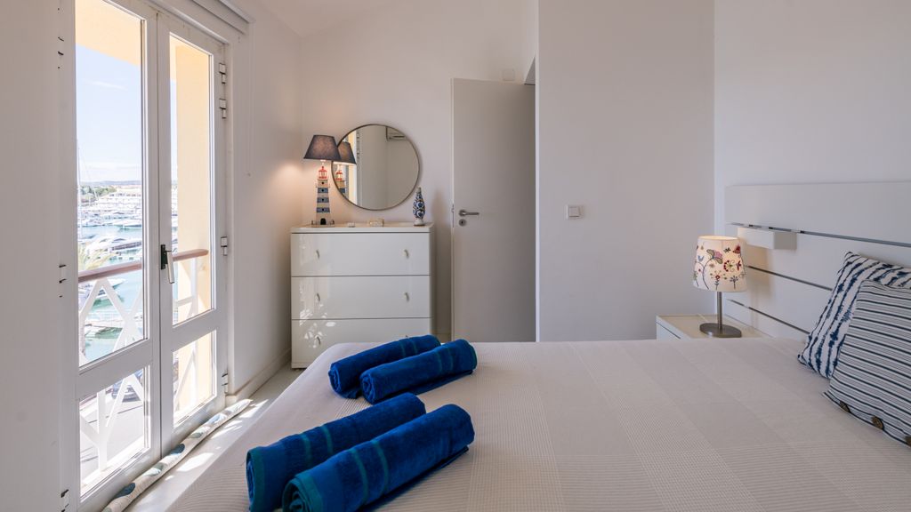 Marina 2BD Duplex by LovelyStay