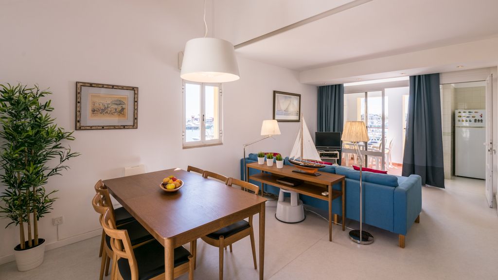 Marina 2BD Duplex by LovelyStay