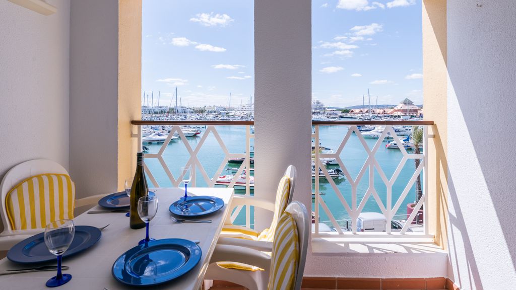 Marina 2BD Duplex by LovelyStay
