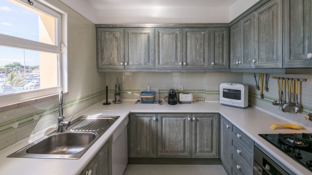 Marina 2BD Duplex by LovelyStay