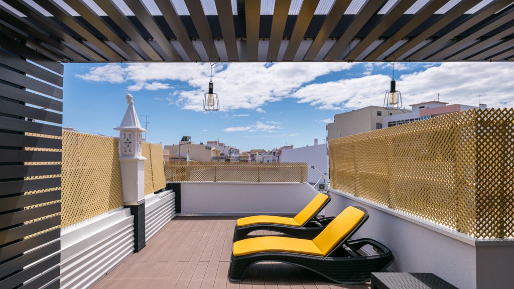 Sweet Escape I w/ Terrace by LovelyStay