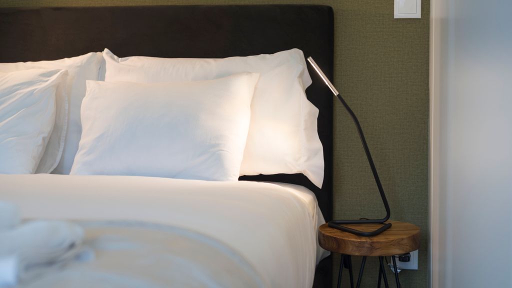 Modern Loft w/Gym & Parking near CBD by LovelyStay