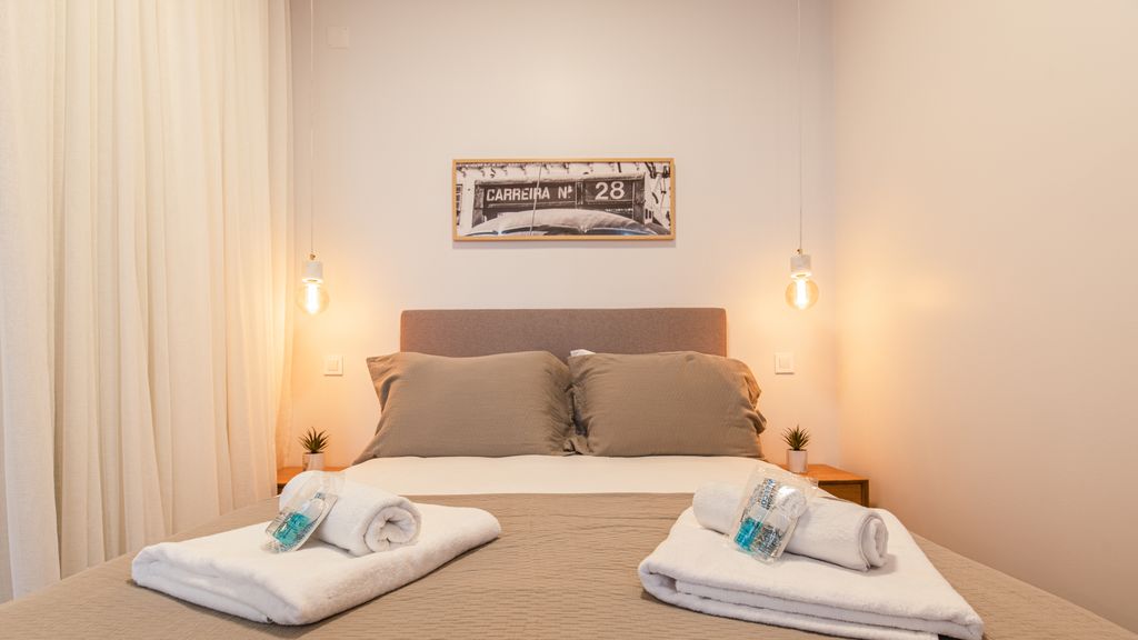 Upscale & Trendy flat in the Center by LovelyStay