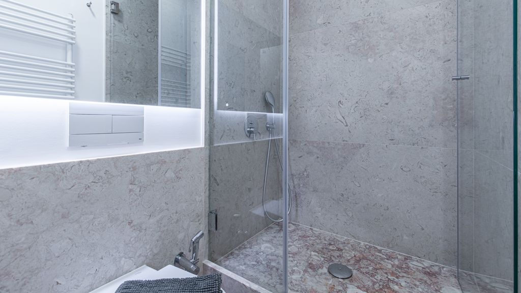 Upscale & Trendy flat in the Center by LovelyStay