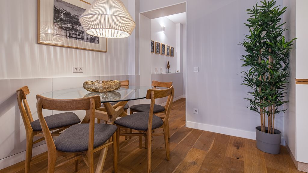 Upscale & Modern 2BDR Apartment by LovelyStay