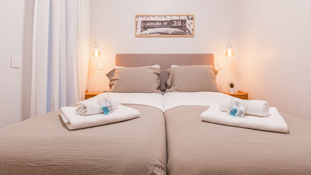 Upscale & Modern 2BDR Apartment by LovelyStay