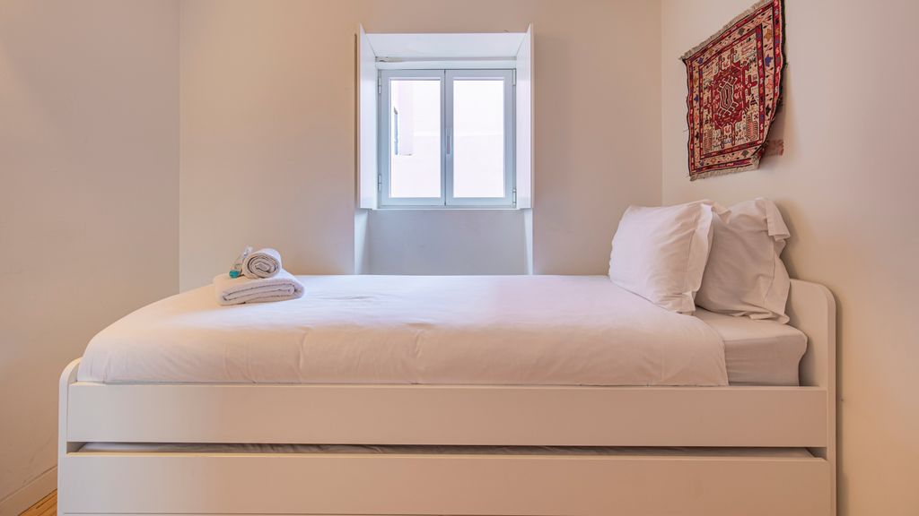 Lisbon Home With Castle View by LovelyStay