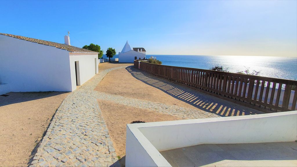 The Algarvean Oasis with pool by LovelyStay