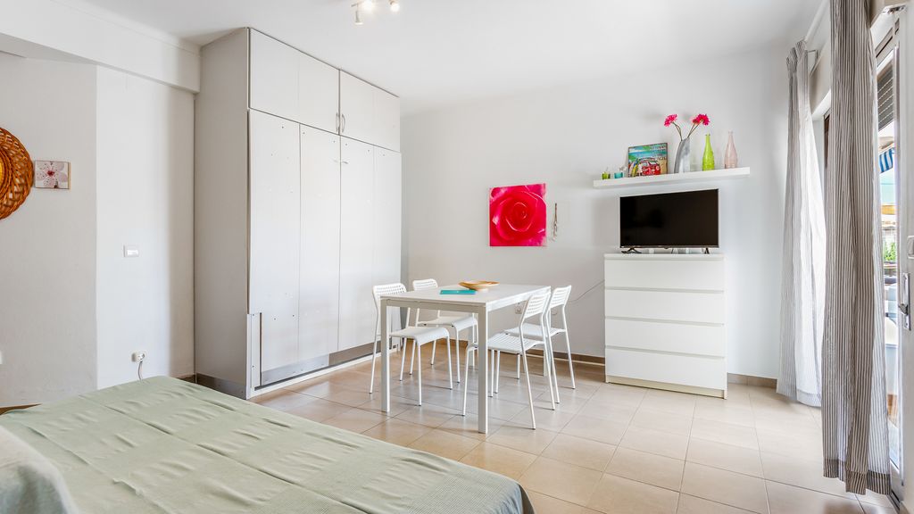 Sweet Algarvian Escape by LovelyStay