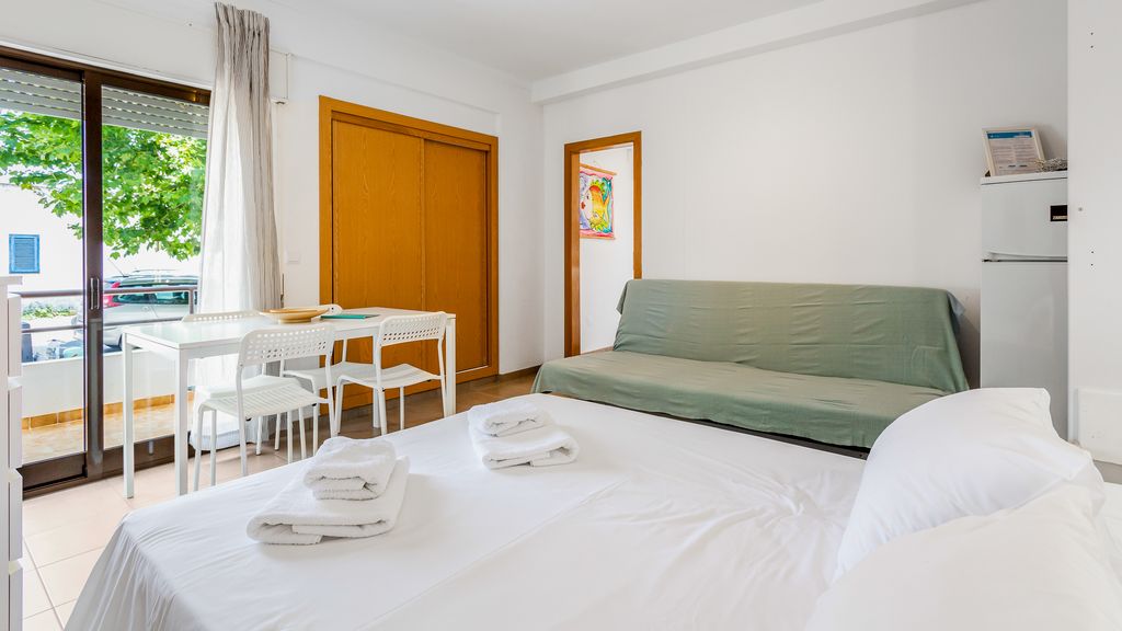 Sweet Algarvian Escape by LovelyStay
