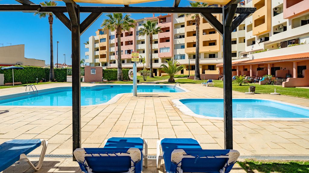 Bela Vista 3BDR Penthouse w/ Pool by LovelyStay
