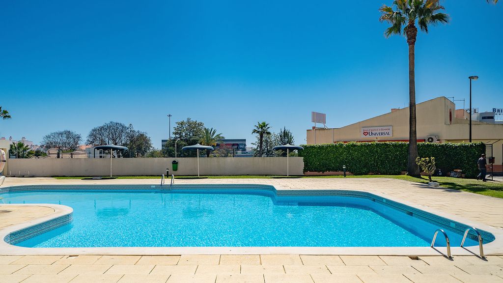 Bela Vista 3BDR Penthouse w/ Pool by LovelyStay