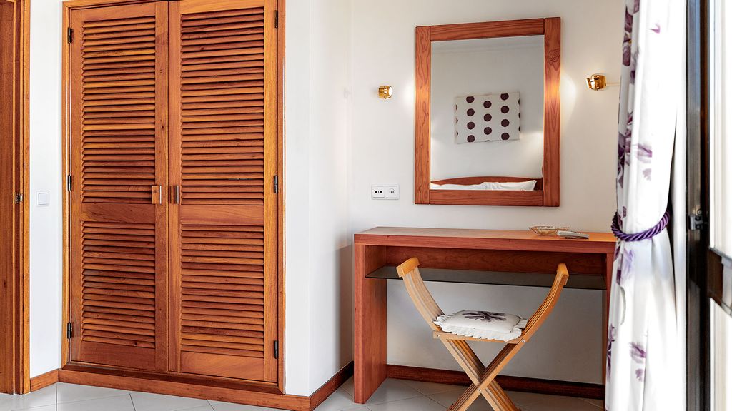 Bela Vista 3BDR Penthouse w/ Pool by LovelyStay