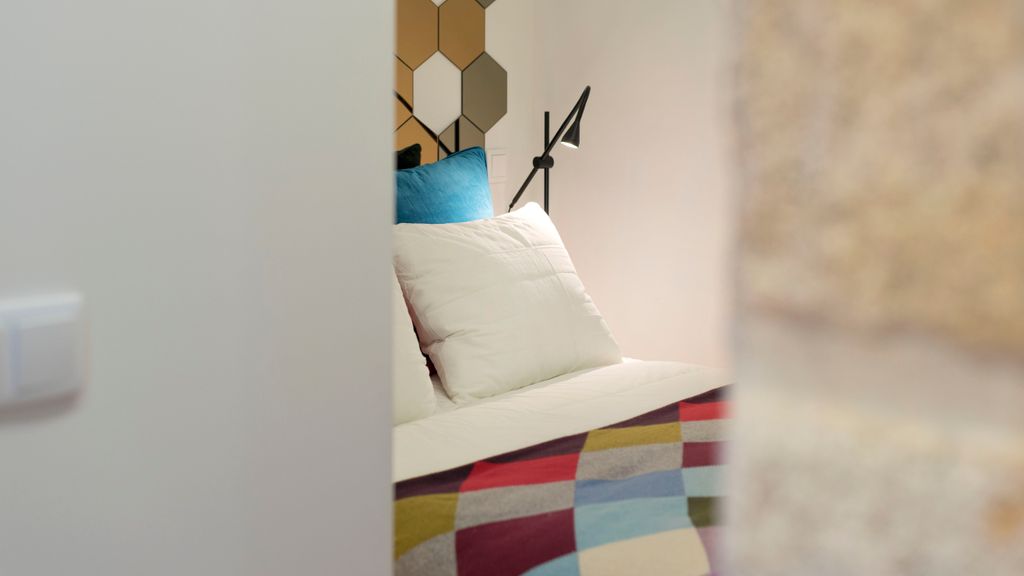 Modern Vitoria Getaway by LovelyStay