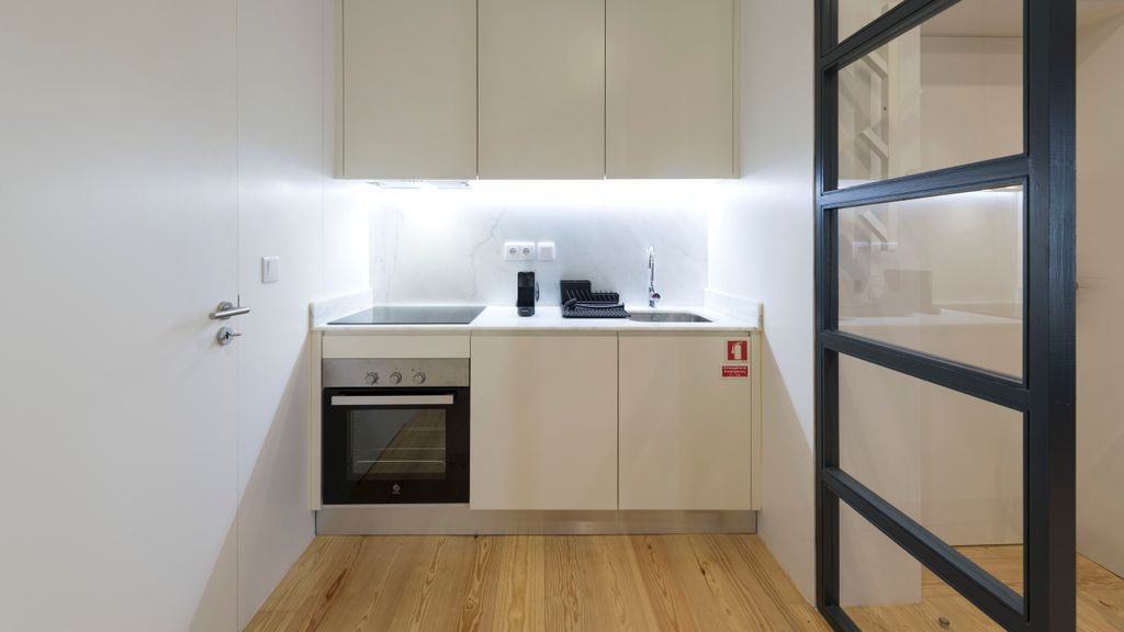 Modern Vitoria Getaway by LovelyStay