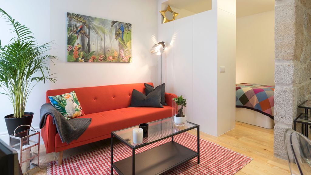 Modern Vitoria Getaway by LovelyStay