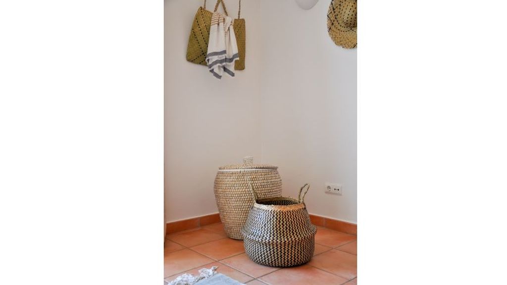 2BR  Duplex Townhouse w/Pool by LovelyStay