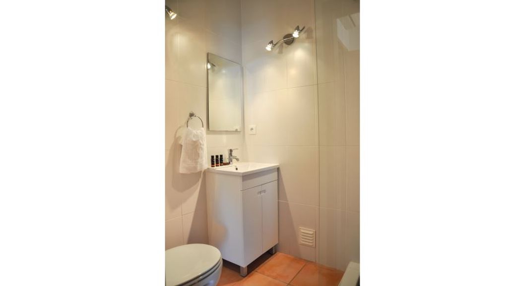 2BR  Duplex Townhouse w/Pool by LovelyStay