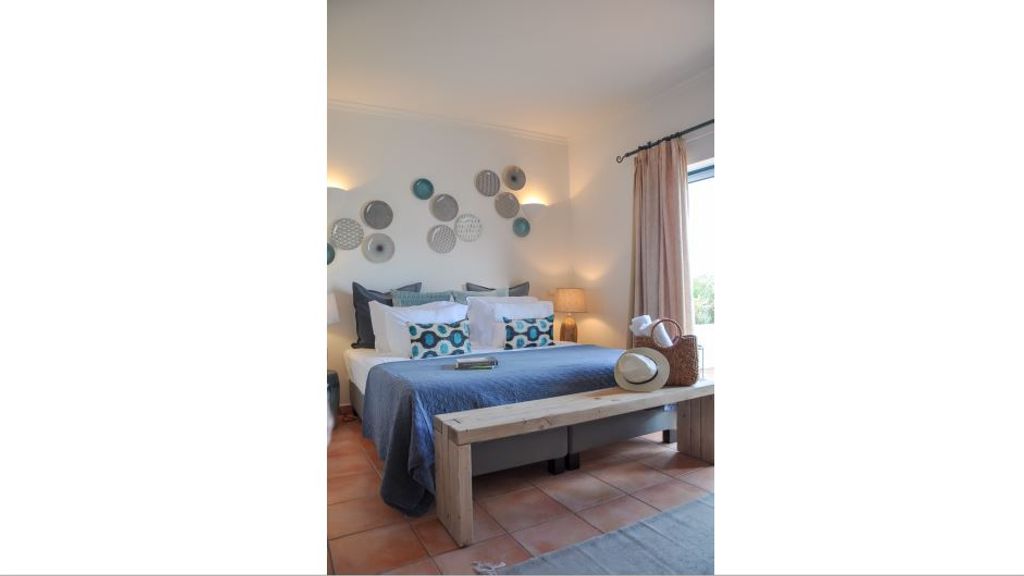2BR  Duplex Townhouse w/Pool by LovelyStay