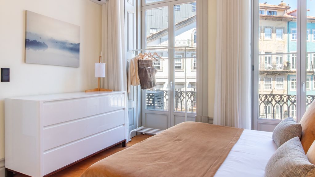 Luxurious Duplex with Unique View by LovelyStay