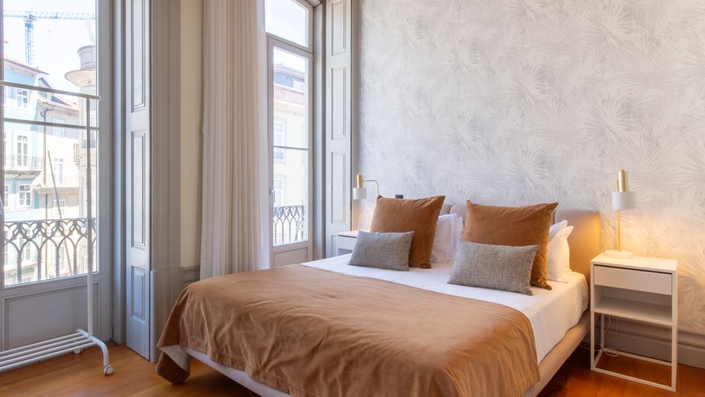 Luxurious Duplex with Unique View by LovelyStay