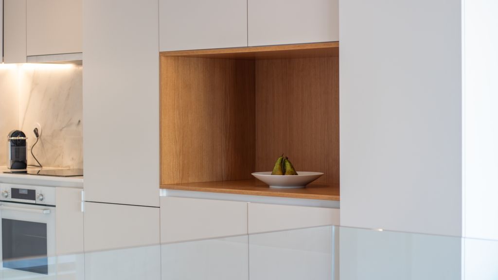 Primrose Deluxe 2BR w/ Parking by LovelyStay