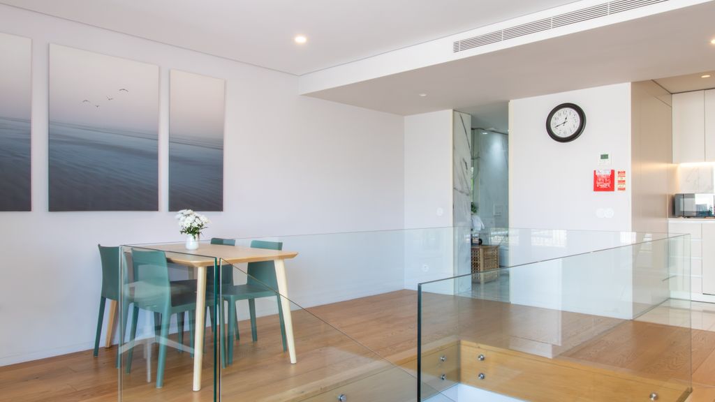 Primrose Deluxe 2BR w/ Parking by LovelyStay