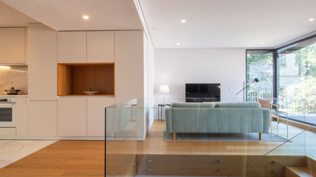 Primrose Deluxe 2BR w/ Parking by LovelyStay