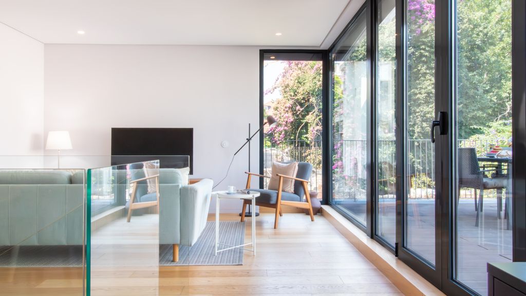 Primrose Deluxe 2BR w/ Parking by LovelyStay