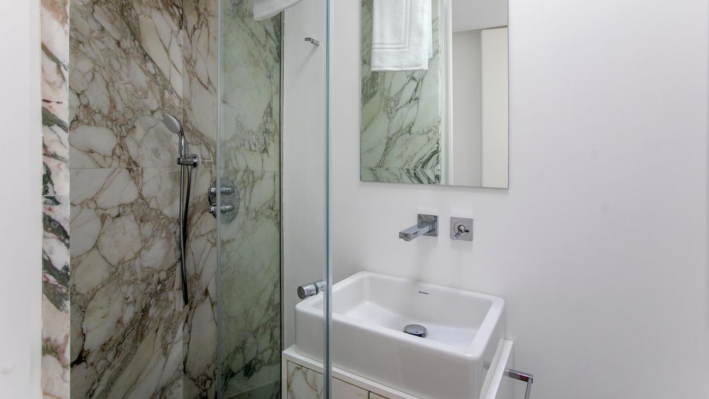 Luxury 2BR Duplex in Foz Porto by LovelyStay