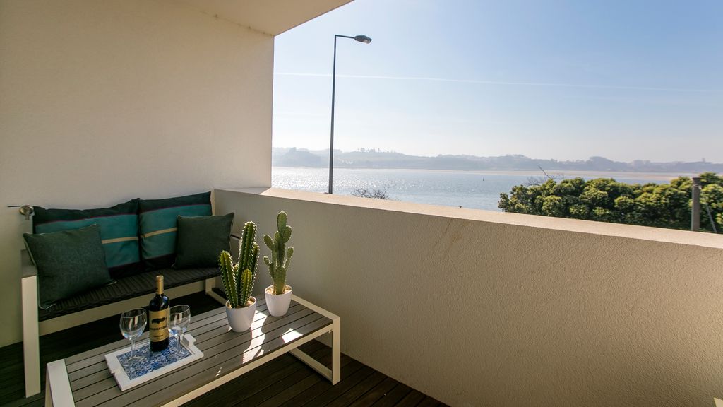 Luxury 2BR Duplex in Foz Porto by LovelyStay