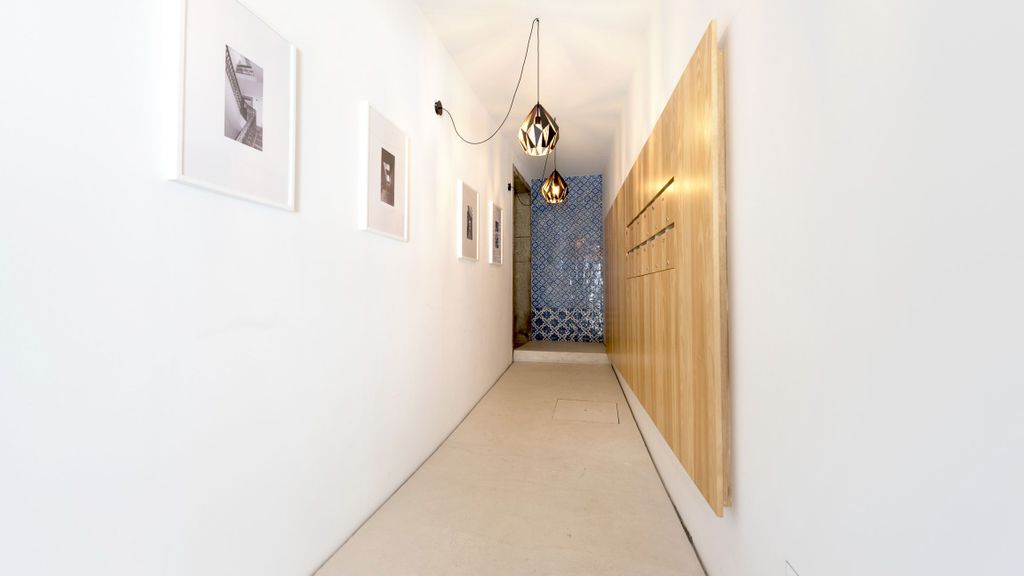Cativo Mezzanine Studio by LovelyStay