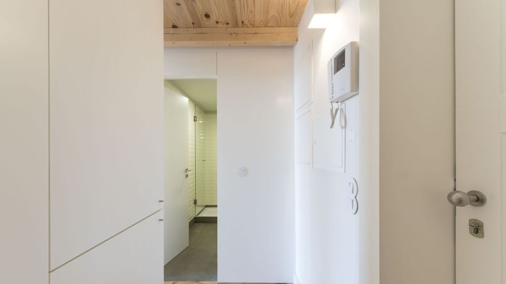 Cativo Mezzanine Studio by LovelyStay