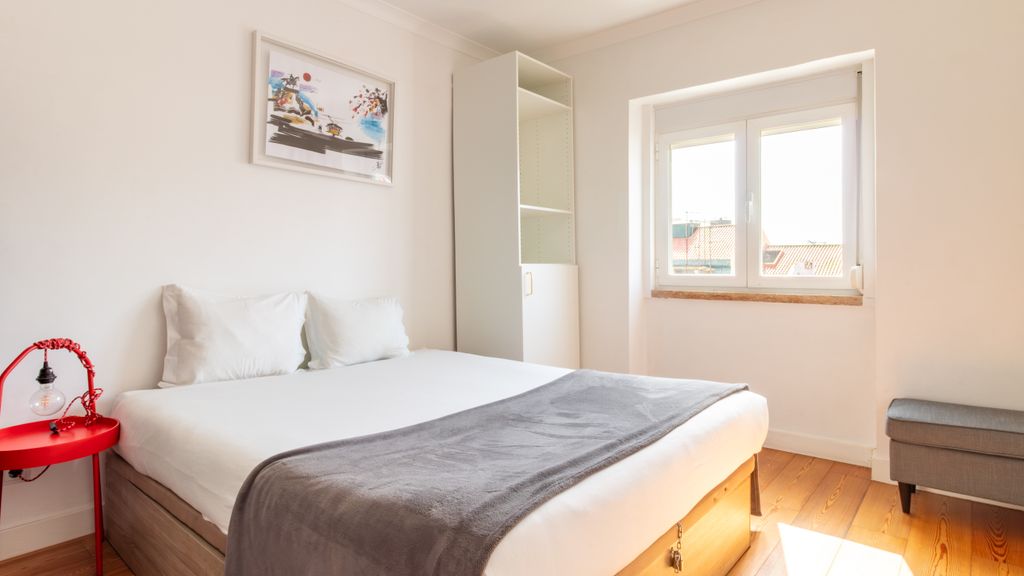 Sunny 1BDR Apartment W/Terrace by LovelyStay