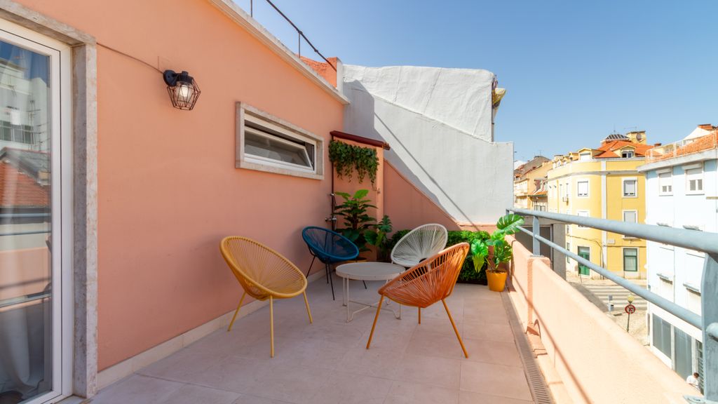 Sunny 1BDR Apartment W/Terrace by LovelyStay
