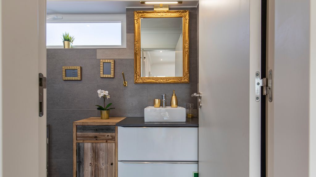 Sunny 1BDR Apartment W/Terrace by LovelyStay