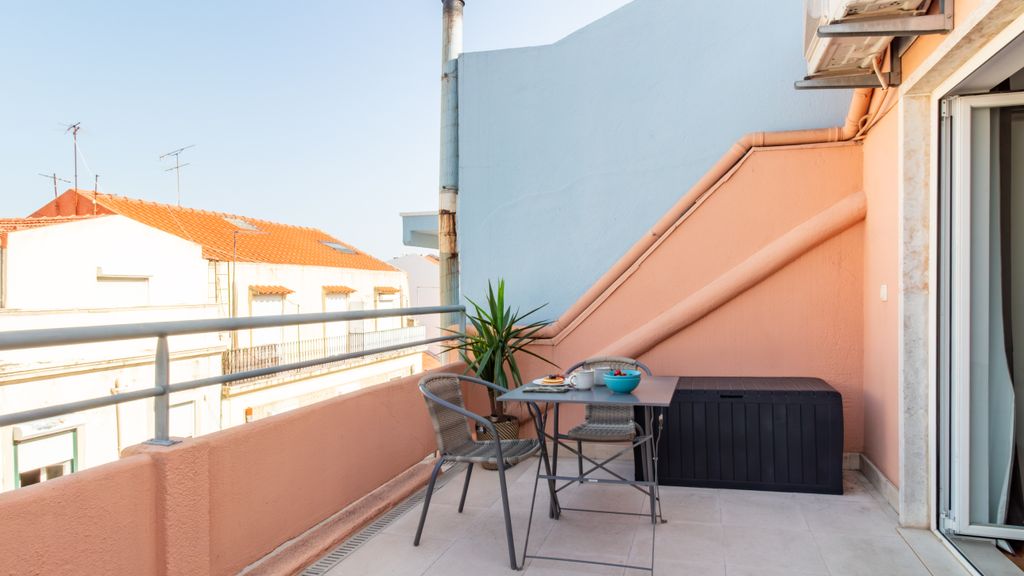 Sunny 1BDR Apartment W/Terrace by LovelyStay
