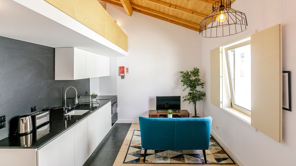Vila Burgães - Casa 5 by LovelyStay