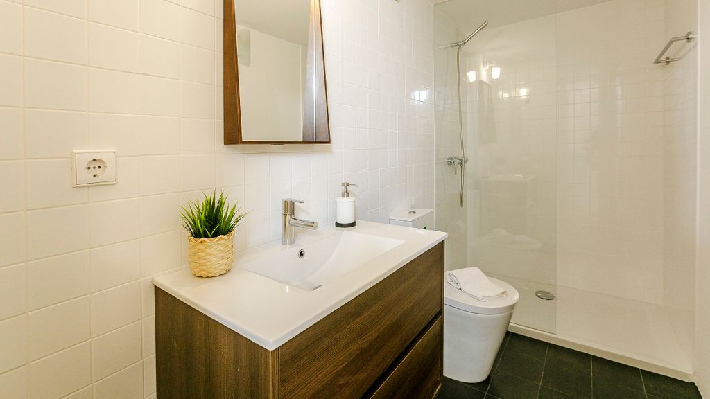 Vila Burgães - Casa 5 by LovelyStay