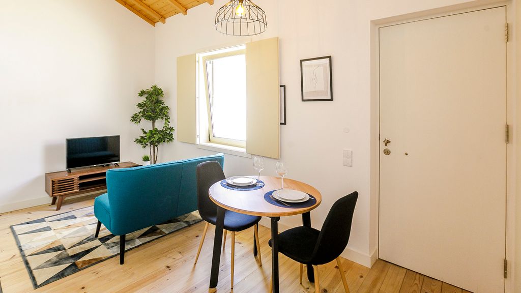 Vila Burgães - Casa 5 by LovelyStay