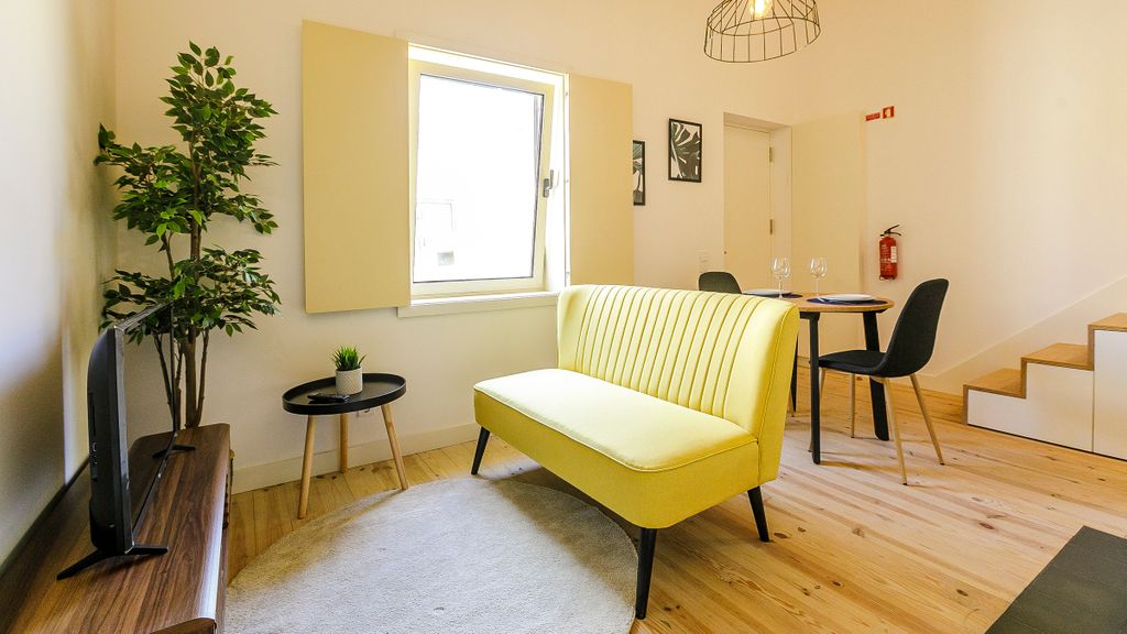 Vila Burgães - Casa 4 by LovelyStay