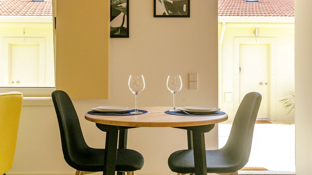 Vila Burgães - Casa 4 by LovelyStay