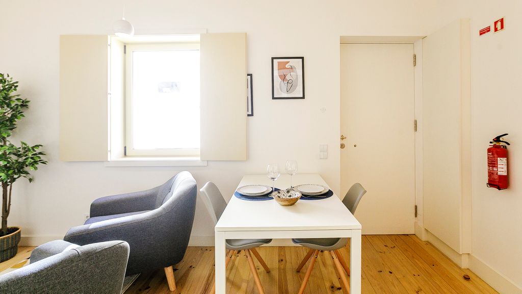 Vila Burgães - Casa 3 by LovelyStay