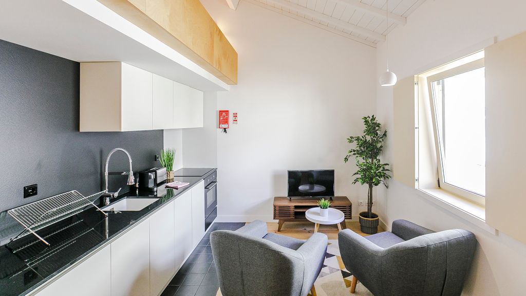 Vila Burgães - Casa 3 by LovelyStay