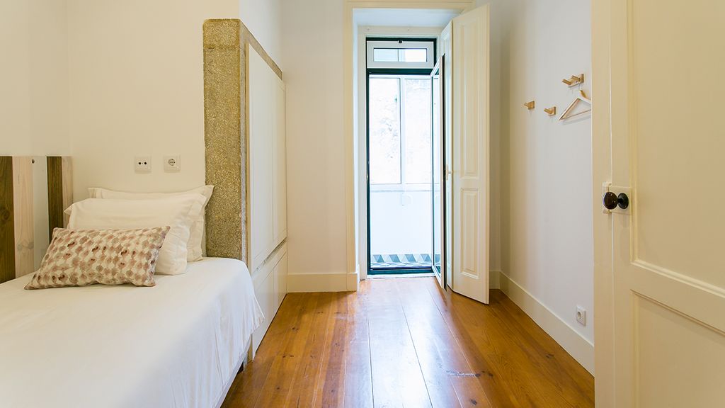 Cozy 3BDR Apartment in Estrela by LovelyStay