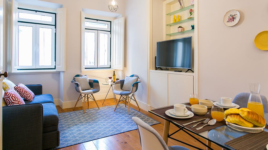 Cozy 3BDR Apartment in Estrela by LovelyStay