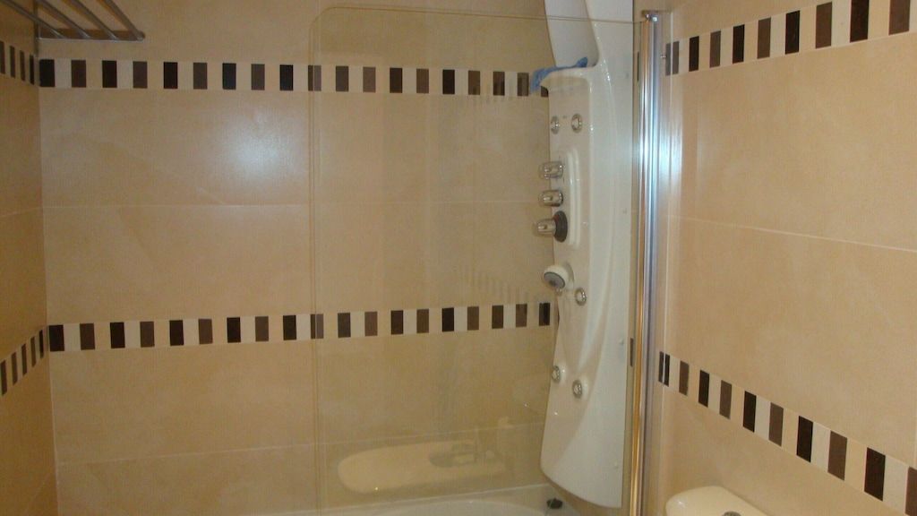 Olhos D' Água 1BR W/Pool & Parking by LovelyStay